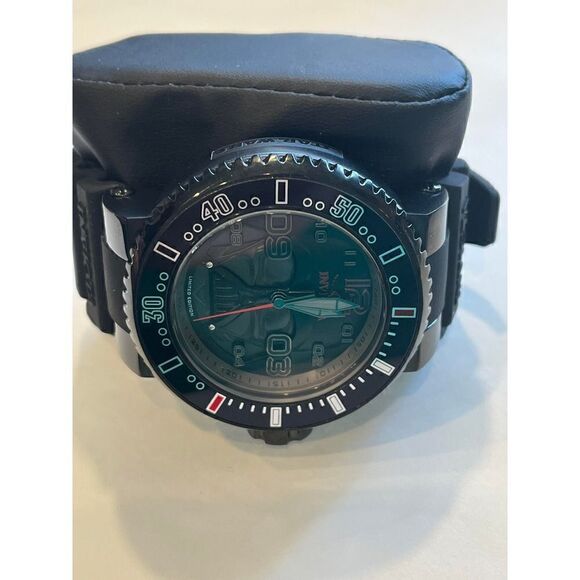 Invicta Men's Star Wars Darth Vader Watch NWT - Picture 3 of 7